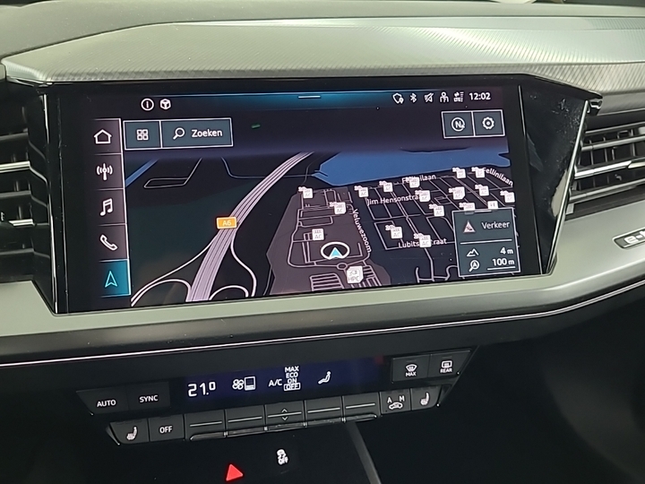 Photo 12 of Audi Q4 e-tron