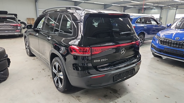 Foto 4 van Mercedes EQB