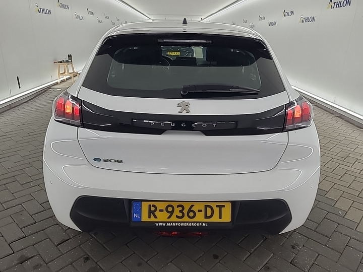Foto 15 van Peugeot E-208