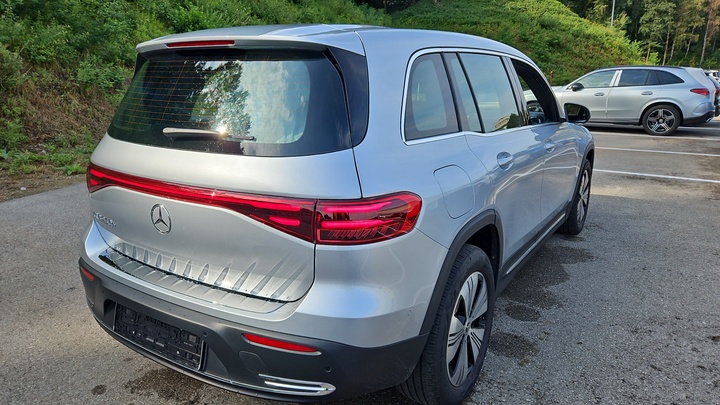 Foto 5 van Mercedes EQB