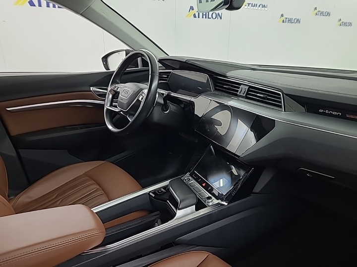 Foto 6 van Audi e-tron