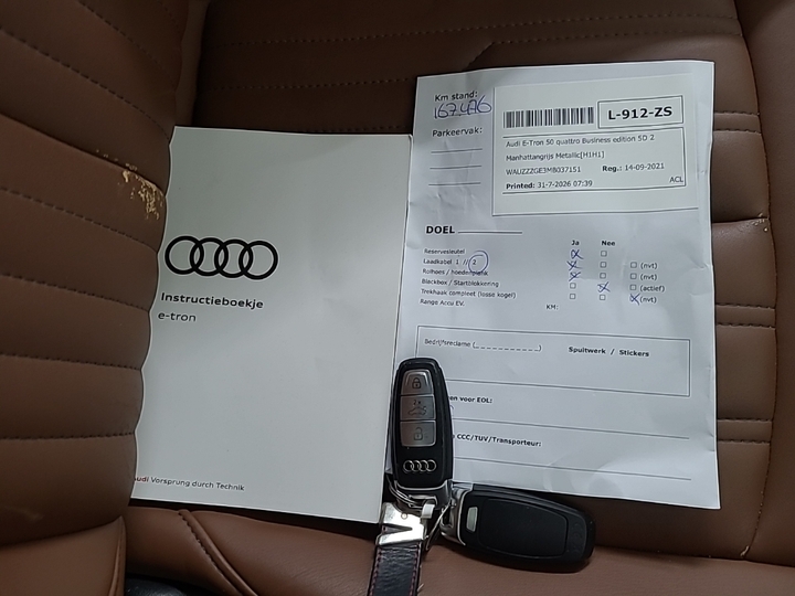 Foto 13 van Audi e-tron