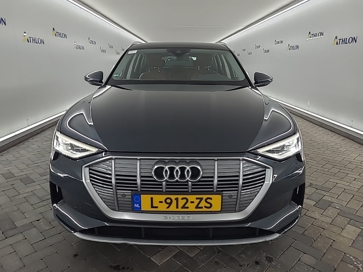 Foto 17 van Audi e-tron