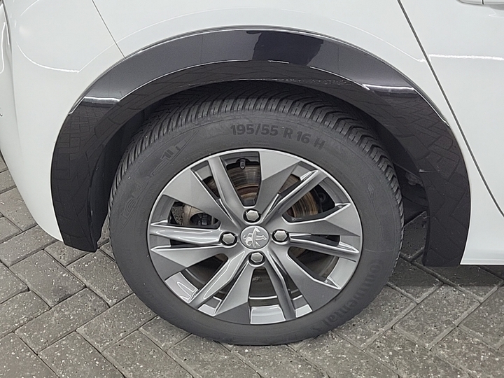 Foto 17 van Peugeot E-208