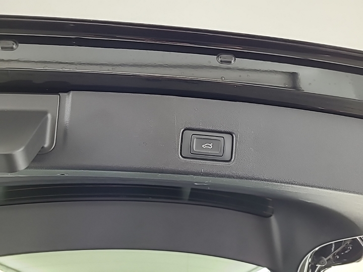 Foto 15 van Audi Q4 Sportback e-tron