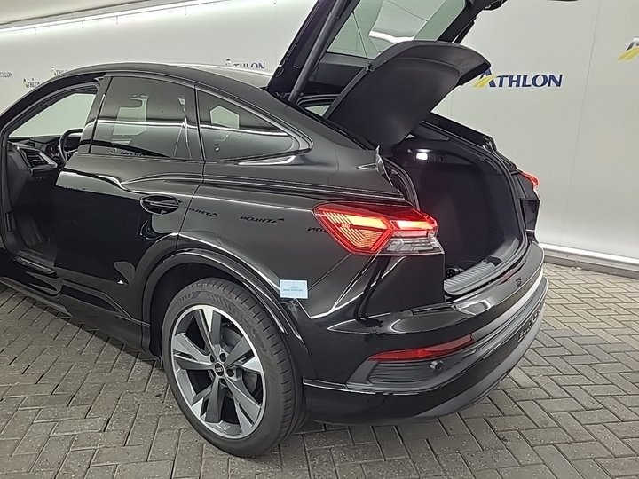Foto 25 van Audi Q4 Sportback e-tron