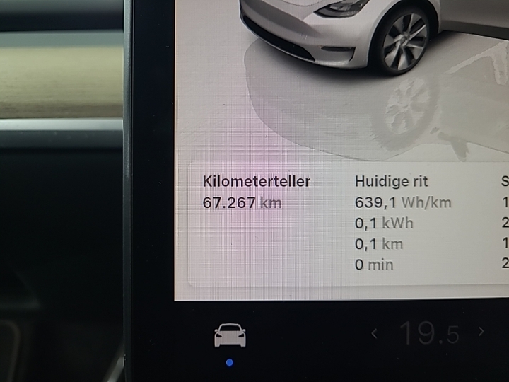 Foto 10 van Tesla Model Y