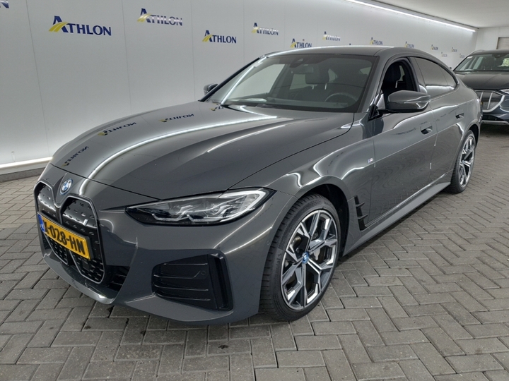 Photo 2 of BMW i4