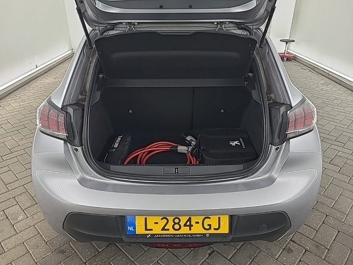 Foto 6 van Peugeot E-208