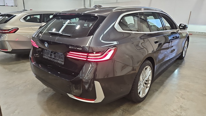 Foto 5 van BMW i5
